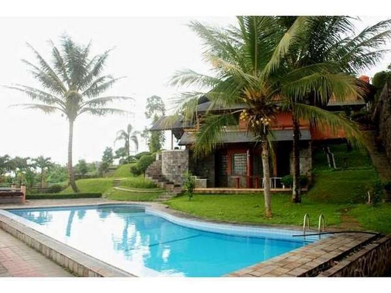 Dago Heuvel 3* Cimenyan