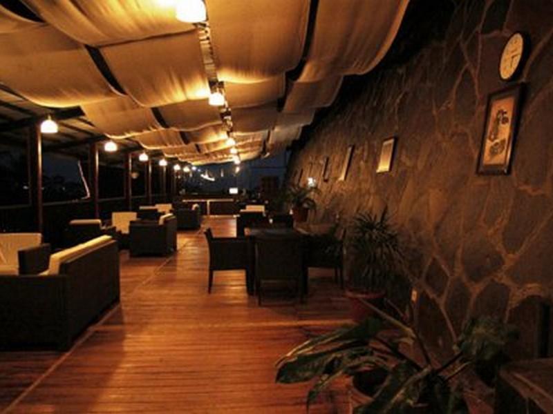 Dago Heuvel Hotel Cimenyan